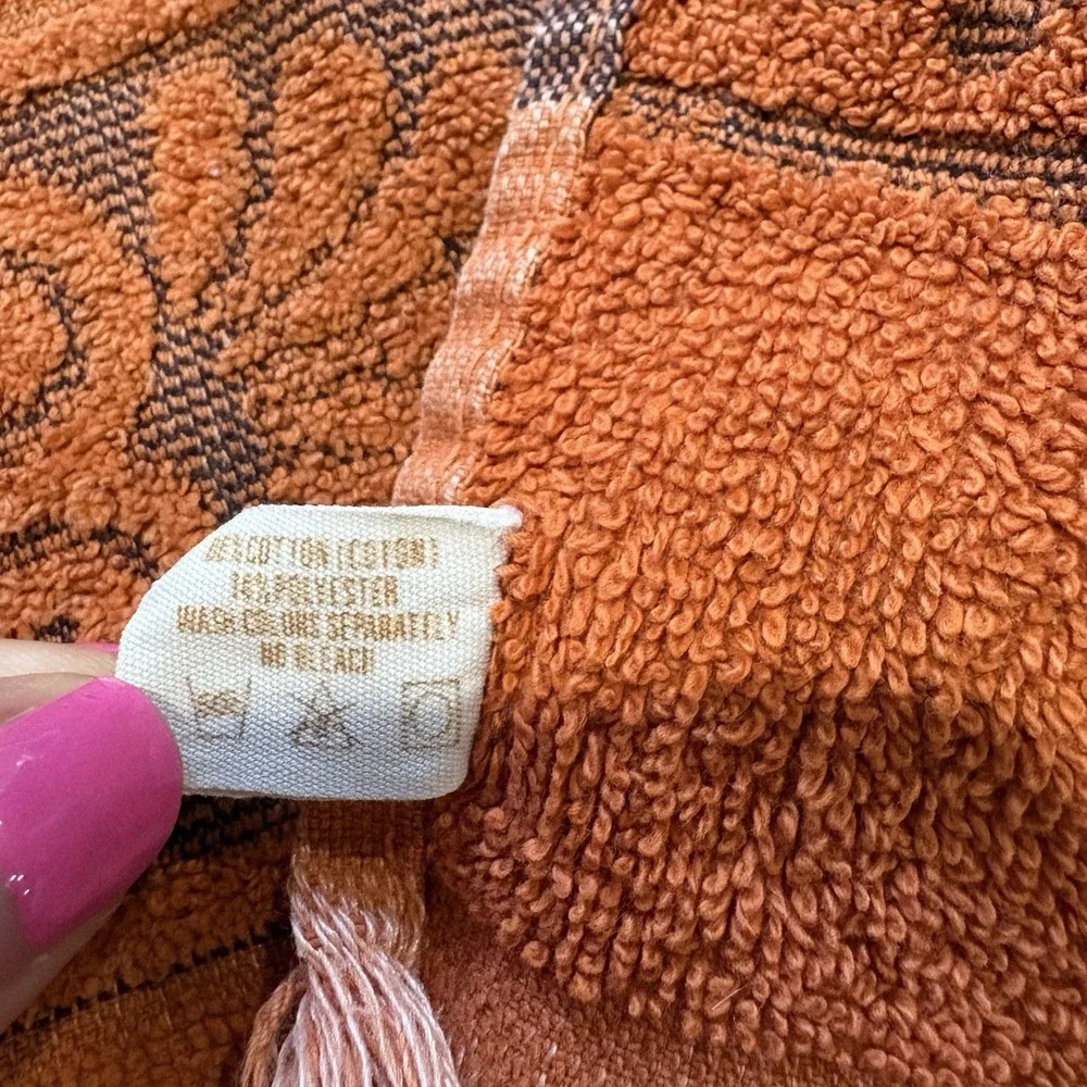 Vtg Cannon Monticello Burnt Orange Hand Towel Sculpted Fringe Made USA 16x24